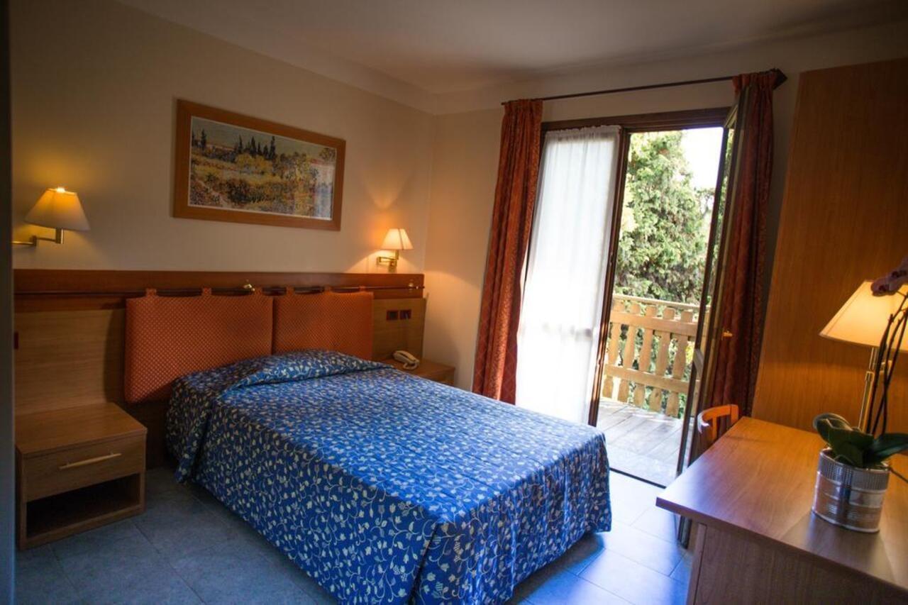 Hotel Ristorante La Perla Varallo Pombia Εξωτερικό φωτογραφία