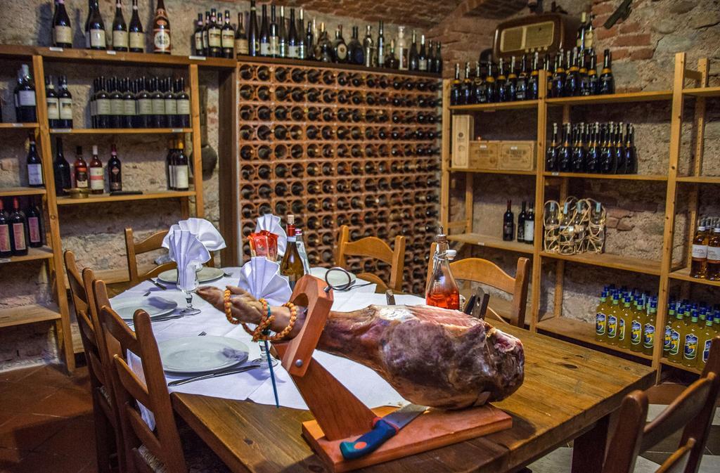 Hotel Ristorante La Perla Varallo Pombia Εξωτερικό φωτογραφία