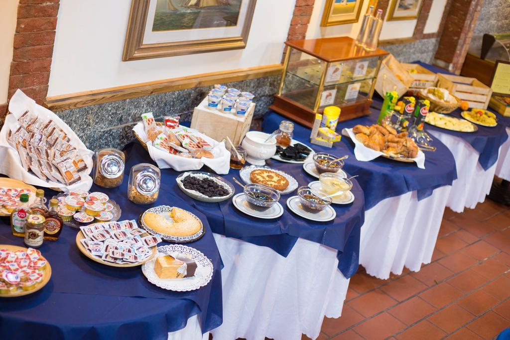 Hotel Ristorante La Perla Varallo Pombia Εξωτερικό φωτογραφία