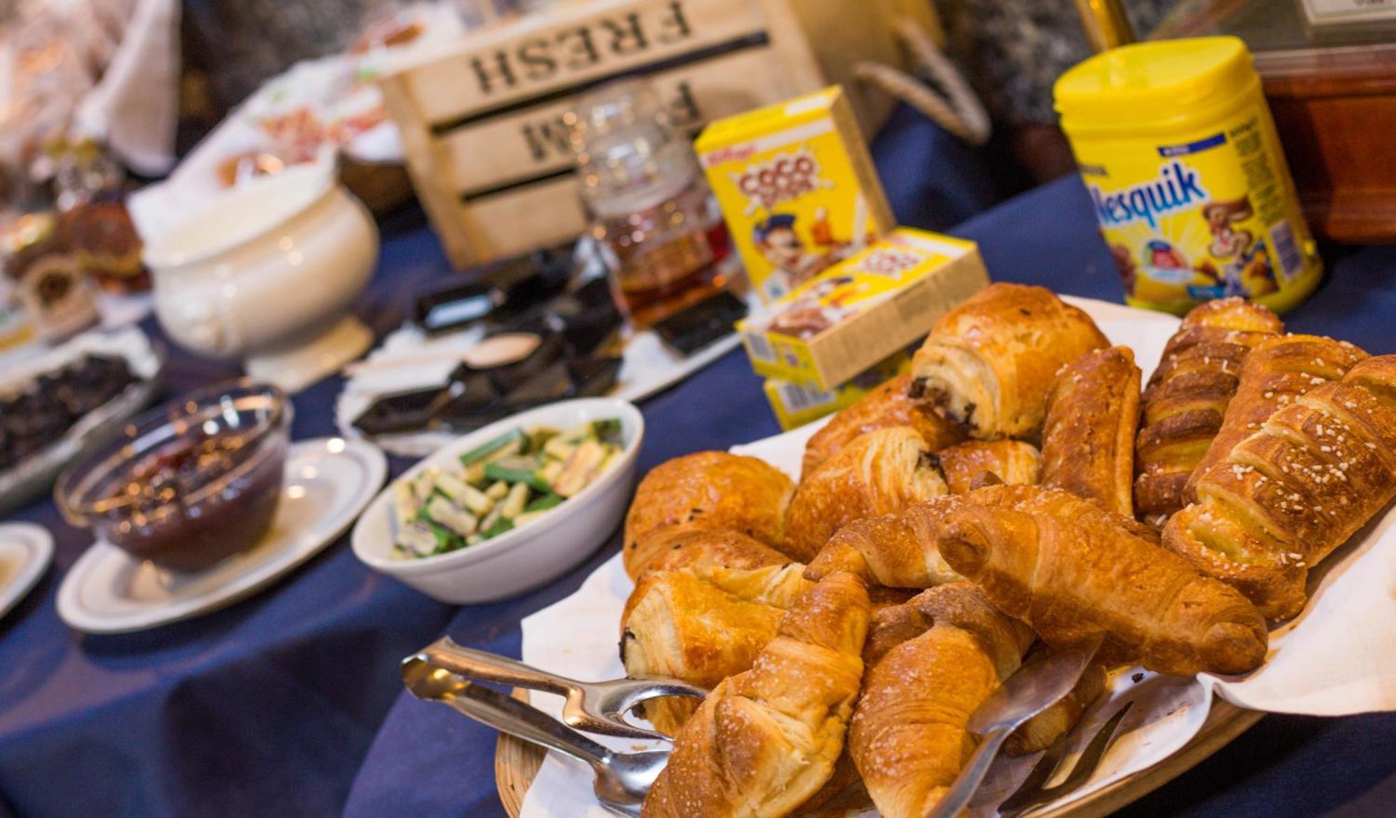 Hotel Ristorante La Perla Varallo Pombia Εξωτερικό φωτογραφία