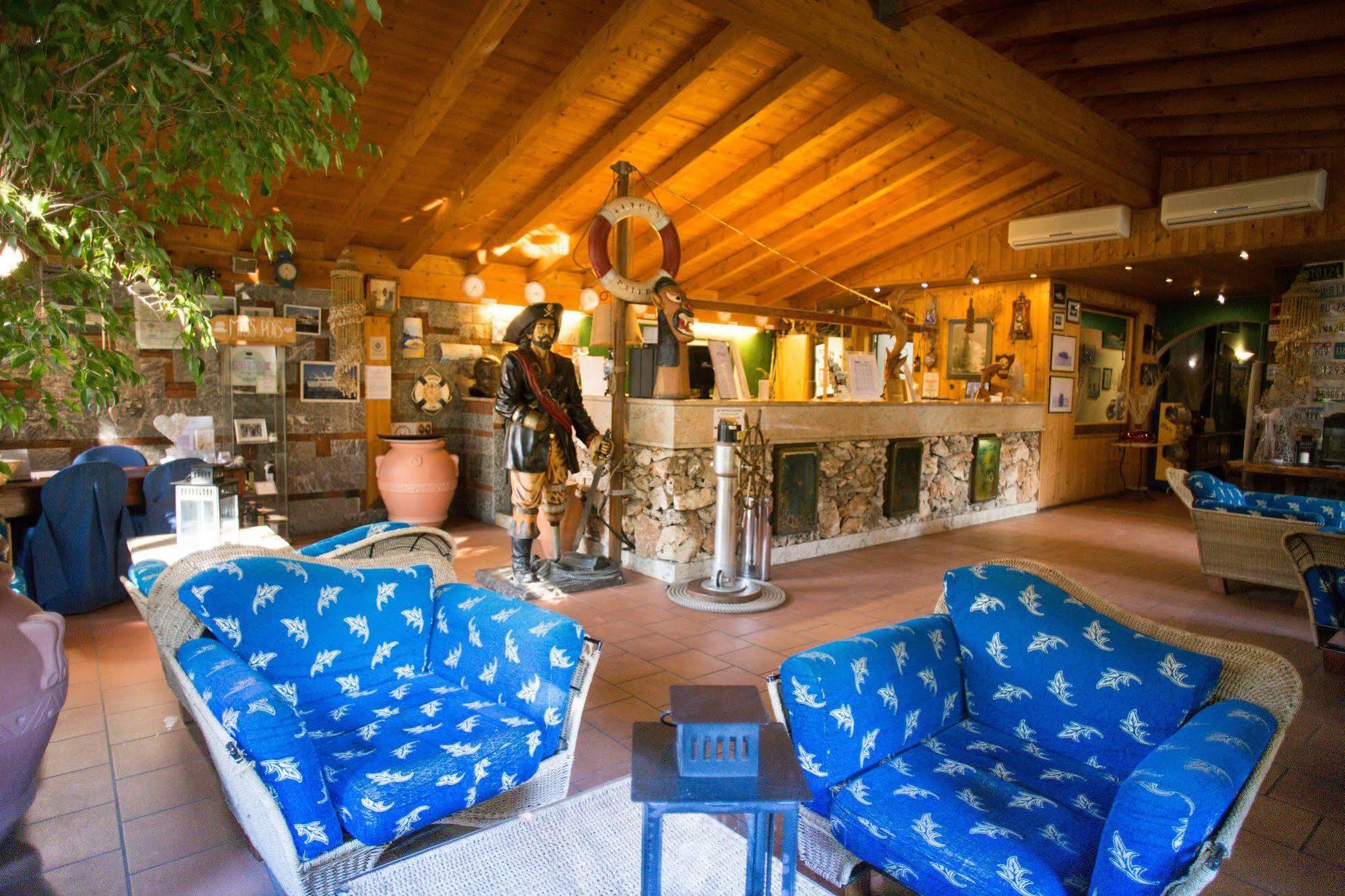 Hotel Ristorante La Perla Varallo Pombia Εξωτερικό φωτογραφία