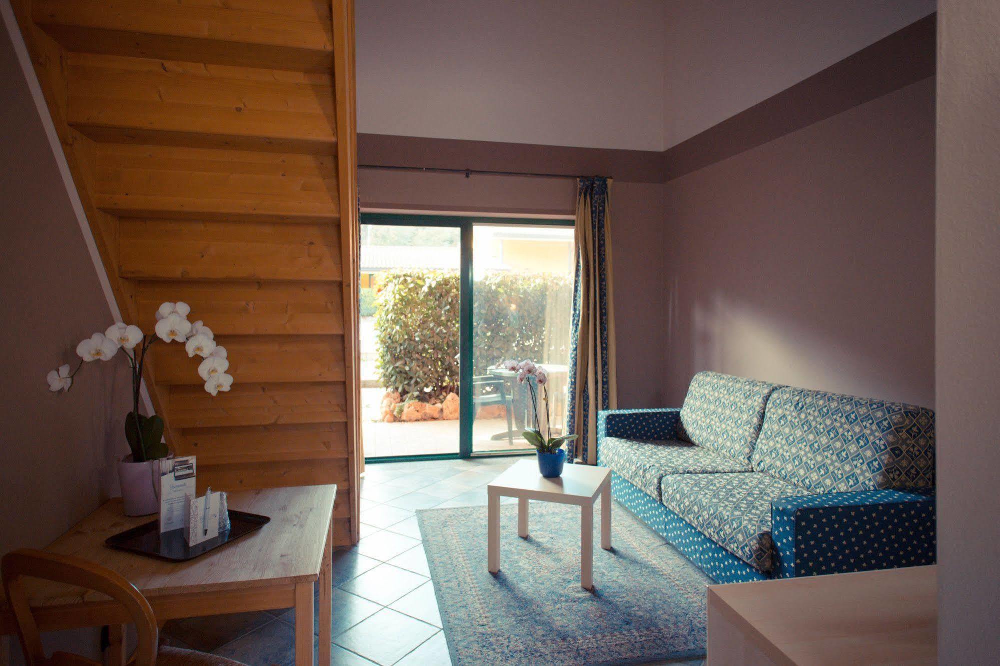 Hotel Ristorante La Perla Varallo Pombia Εξωτερικό φωτογραφία