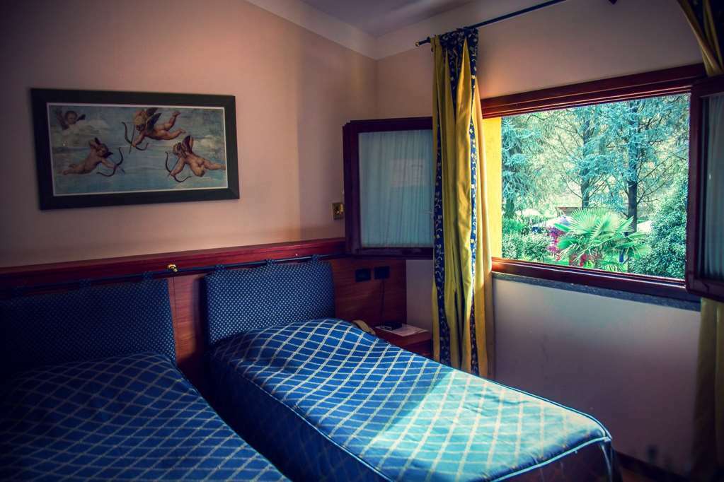 Hotel Ristorante La Perla Varallo Pombia Δωμάτιο φωτογραφία